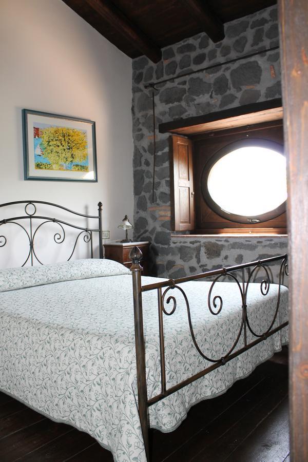 Le Cisterne Dell'Etna Hotel Calcerana-Marina Екстериор снимка